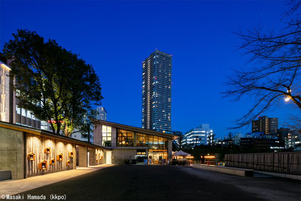 トイレ建物（全景）